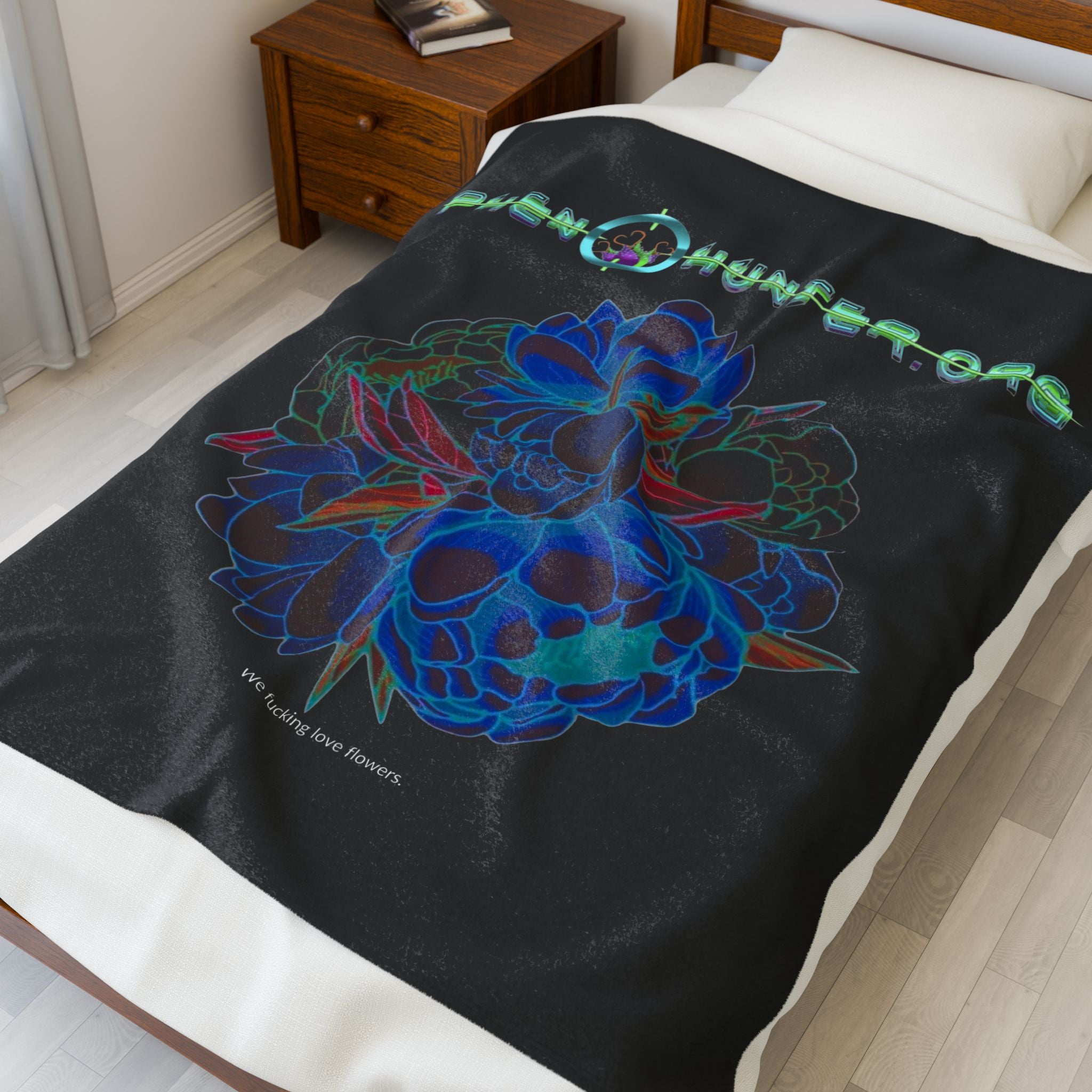 pH We Love Flowers Plush Blanket