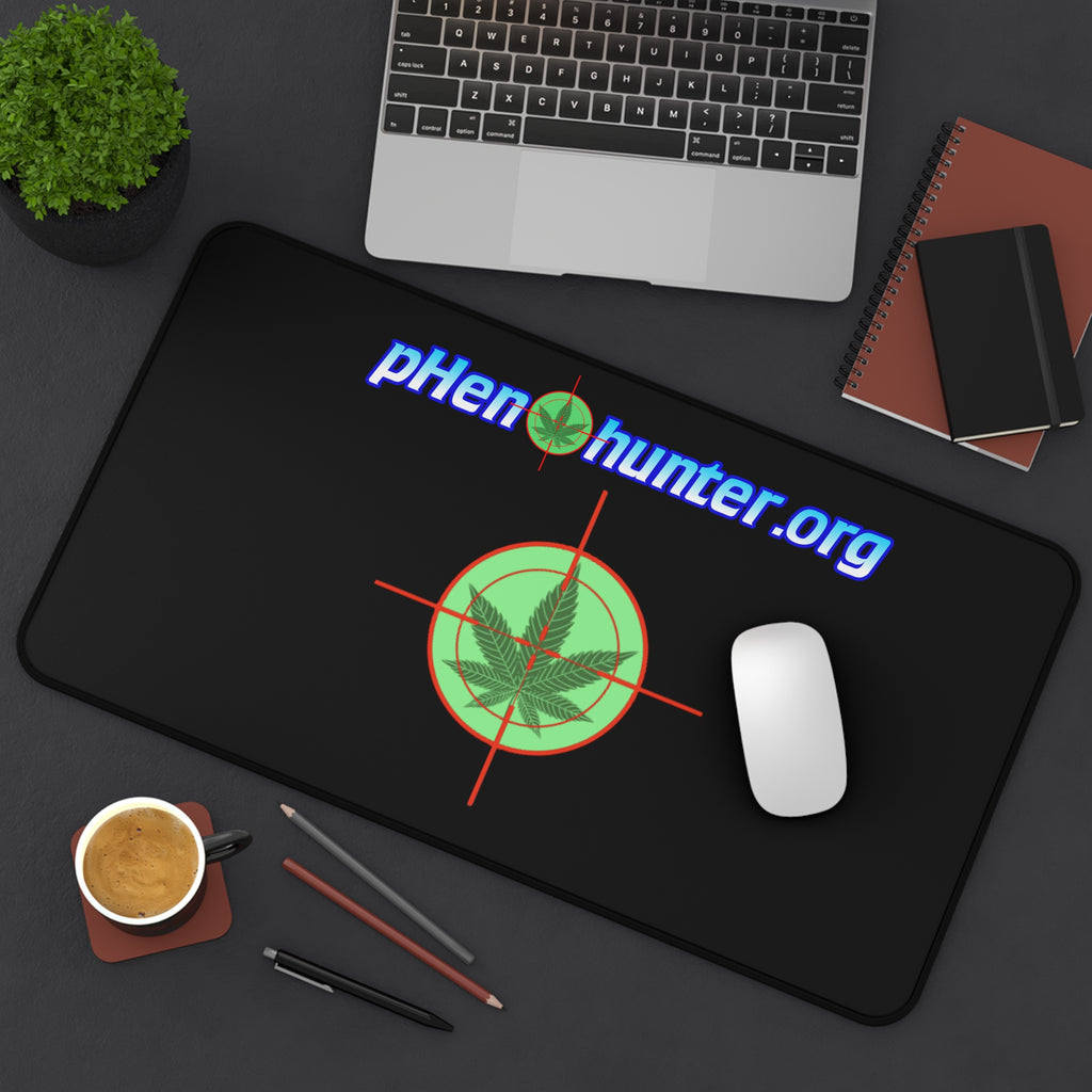 pH OG Target Desk Mat