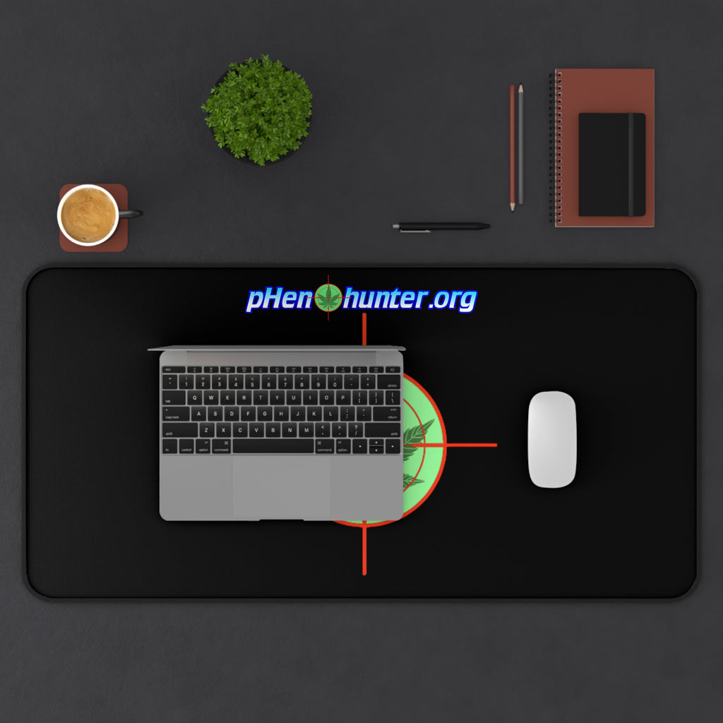 pH OG Target Desk Mat